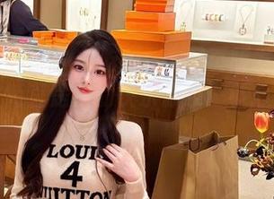 166吃瓜fun网页版发布的新鲜瓜，简直是我的快乐源泉！小心别上瘾哦！