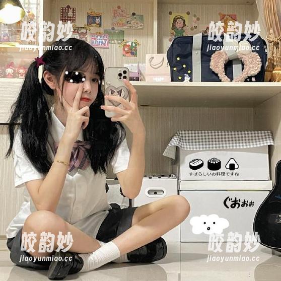 不只是瓜——17吃瓜网首页里的小秘密，我也是有点好奇的！