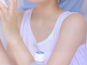 不想登录51吃瓜fun，却被朋友拉进了剧里，无奈感叹：谁给这家做了广告？