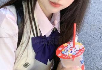 下载一起吃瓜，网视频助你追剧追到嗨！