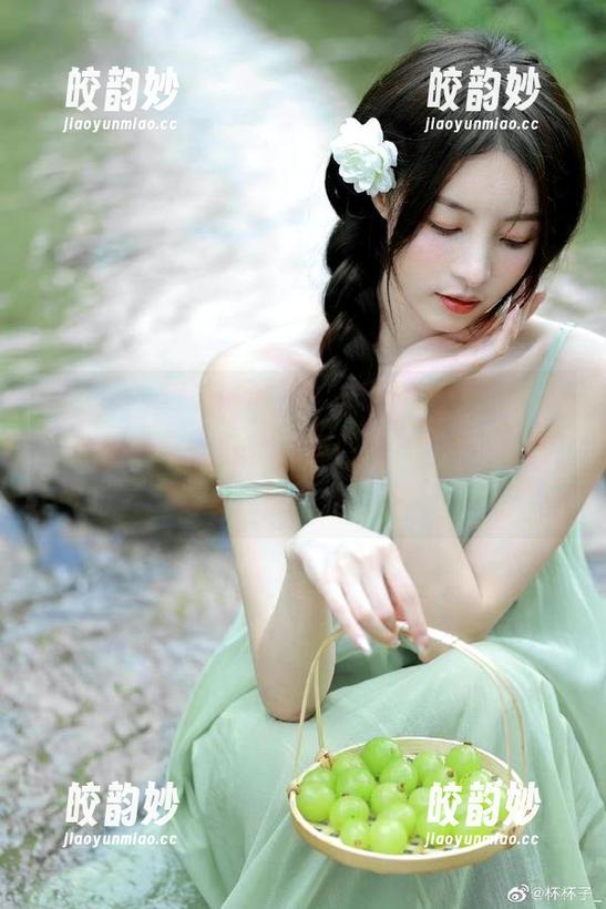 五一吃瓜，直达必吃大瓜官网，保你一口咬下去，满口香！不知道大瓜今天要纳闷什么呢？