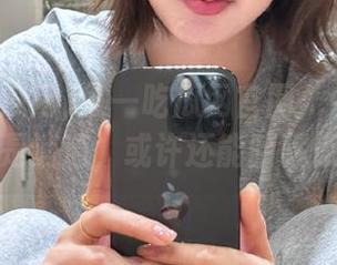 五一吃瓜网官网：今天吃瓜不止是消遣，或许还能暗藏惊喜！