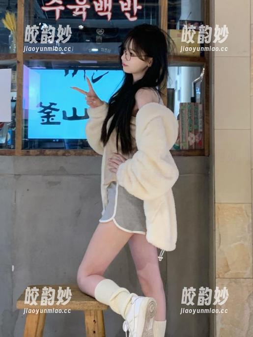 最新揭秘！五一吃瓜网网页版今日热议，瓜田里藏着什么深意？
