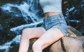 下载“吃瓜不打烊”，一站式24小时八卦服务，你准备好了吗？
