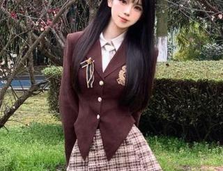 “吃瓜网”ios版，果然是个八卦万花筒，有趣是有趣，但你真的停得下来吗？
