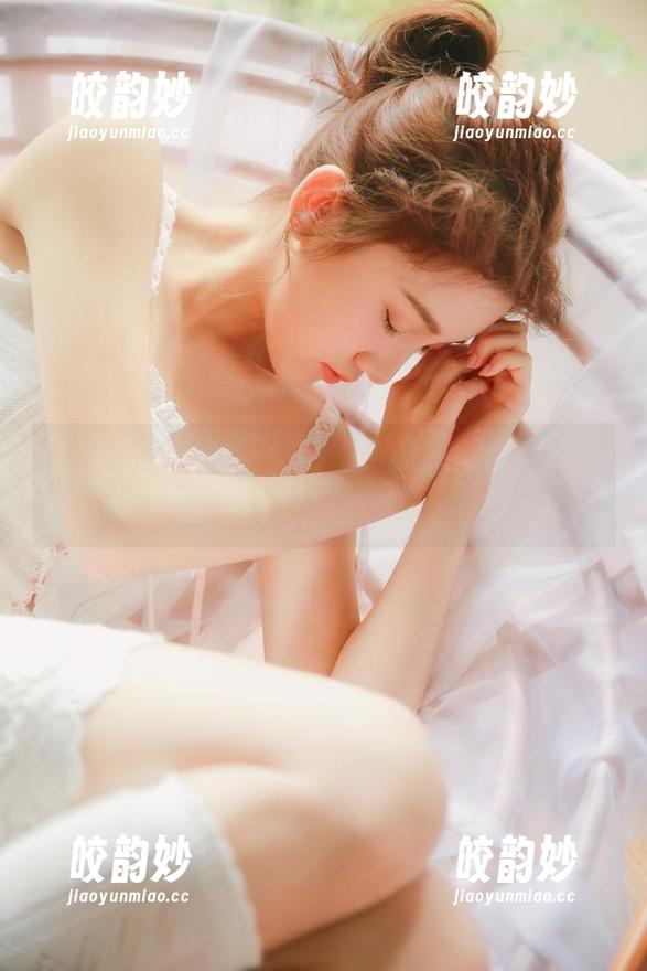 吃瓜网：朝阳微露，娱乐圈八卦果真热得发烫。