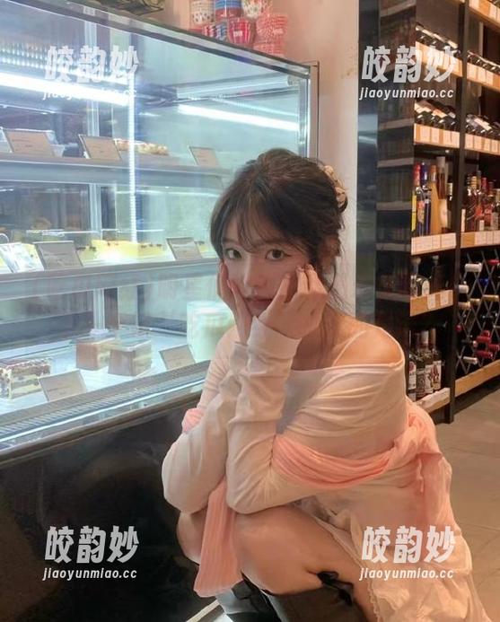 明星们的秘密遭遇永久曝光！下一个被‘吃瓜网红’扒皮的是谁？