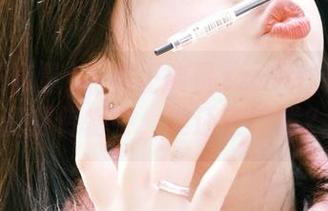 黑料正能量zzzttt传送门：资源传输中，谁还在喧嚣？