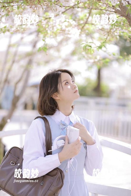 黑料老司机网址：看完有种“一口气吃下十个瓜”的感觉